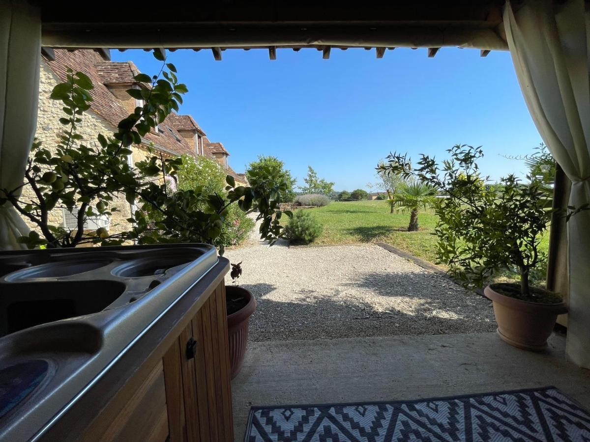 Chambre D'Hotes La Ferme De La Croix. Saint-Avit-Senieur Экстерьер фото