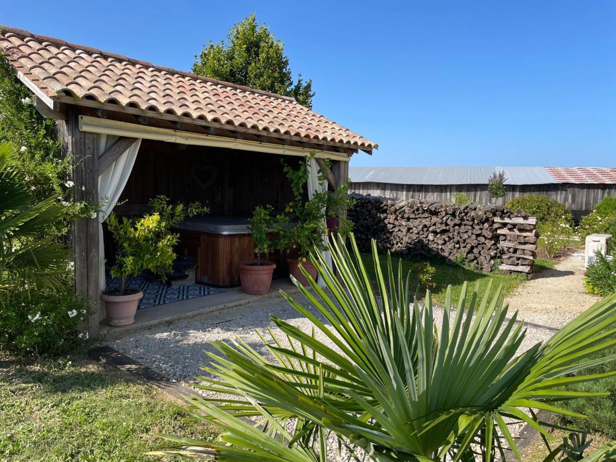Chambre D'Hotes La Ferme De La Croix. Saint-Avit-Senieur Экстерьер фото