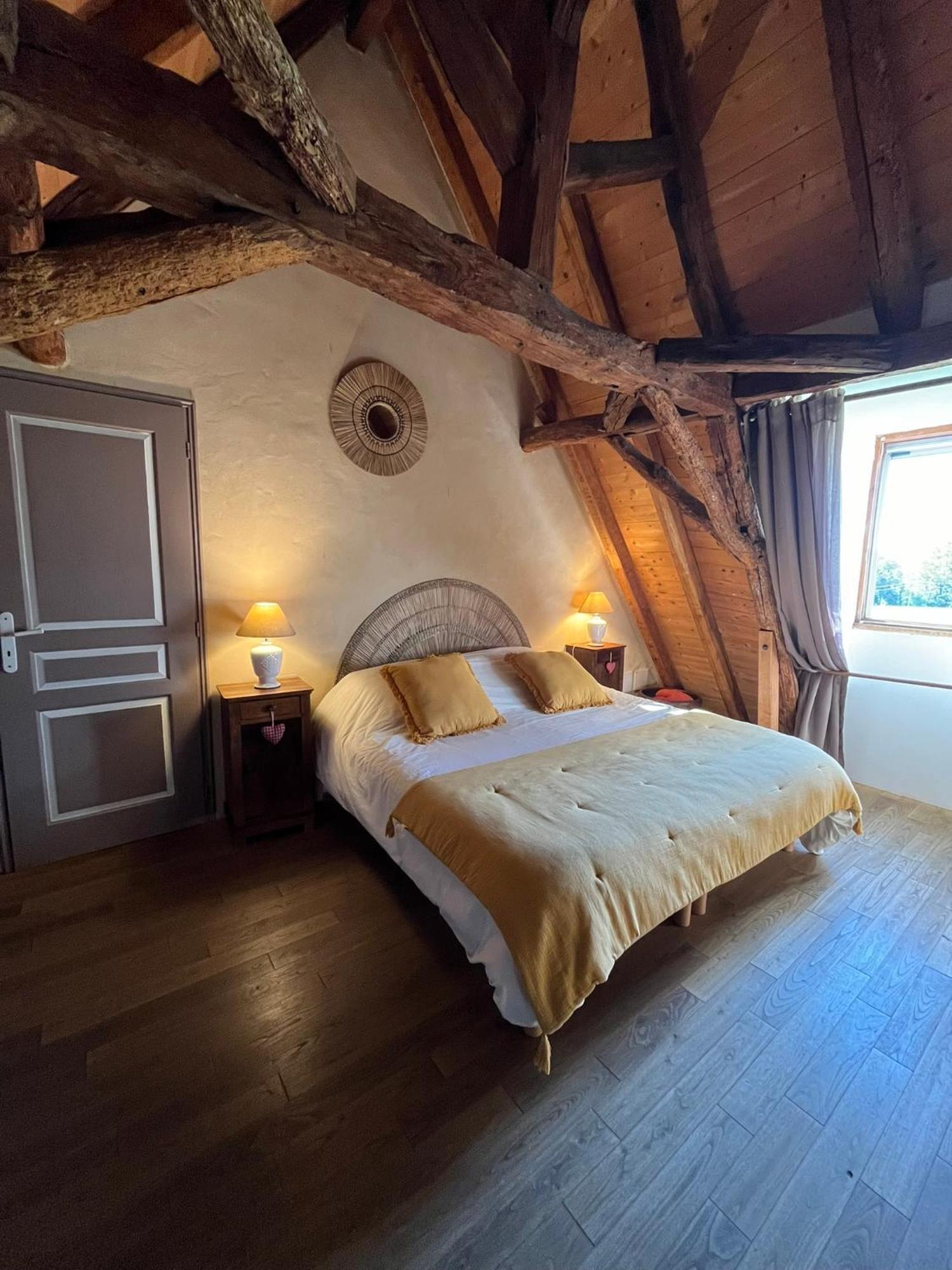 Chambre D'Hotes La Ferme De La Croix. Saint-Avit-Senieur Экстерьер фото